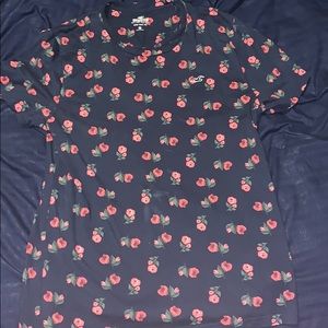 Hollister T-shirt